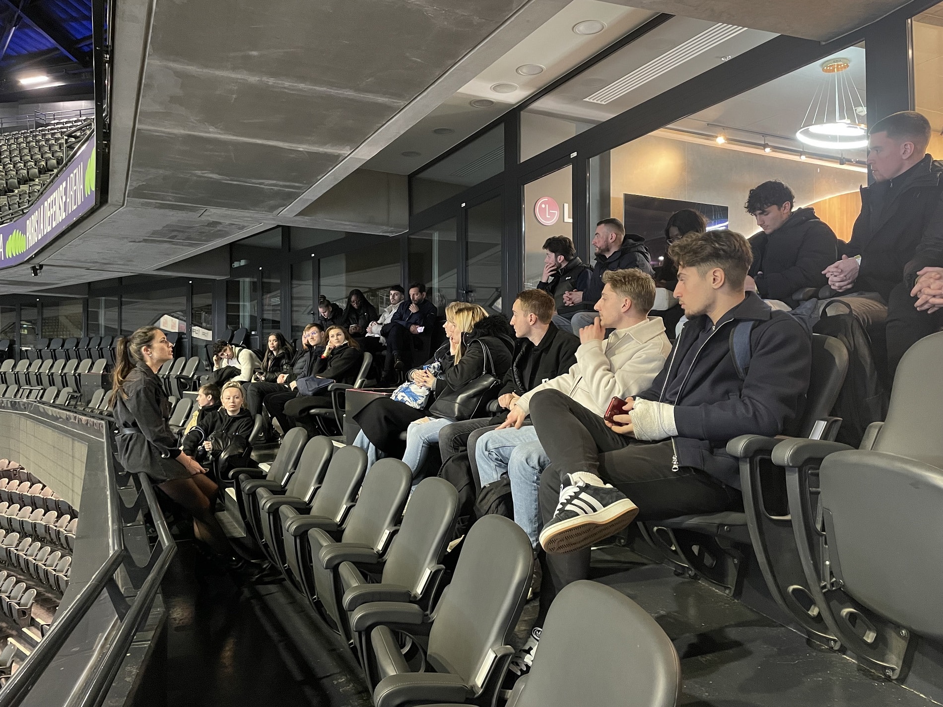 article_ppasport_paris-la-defense-arena-etudiants